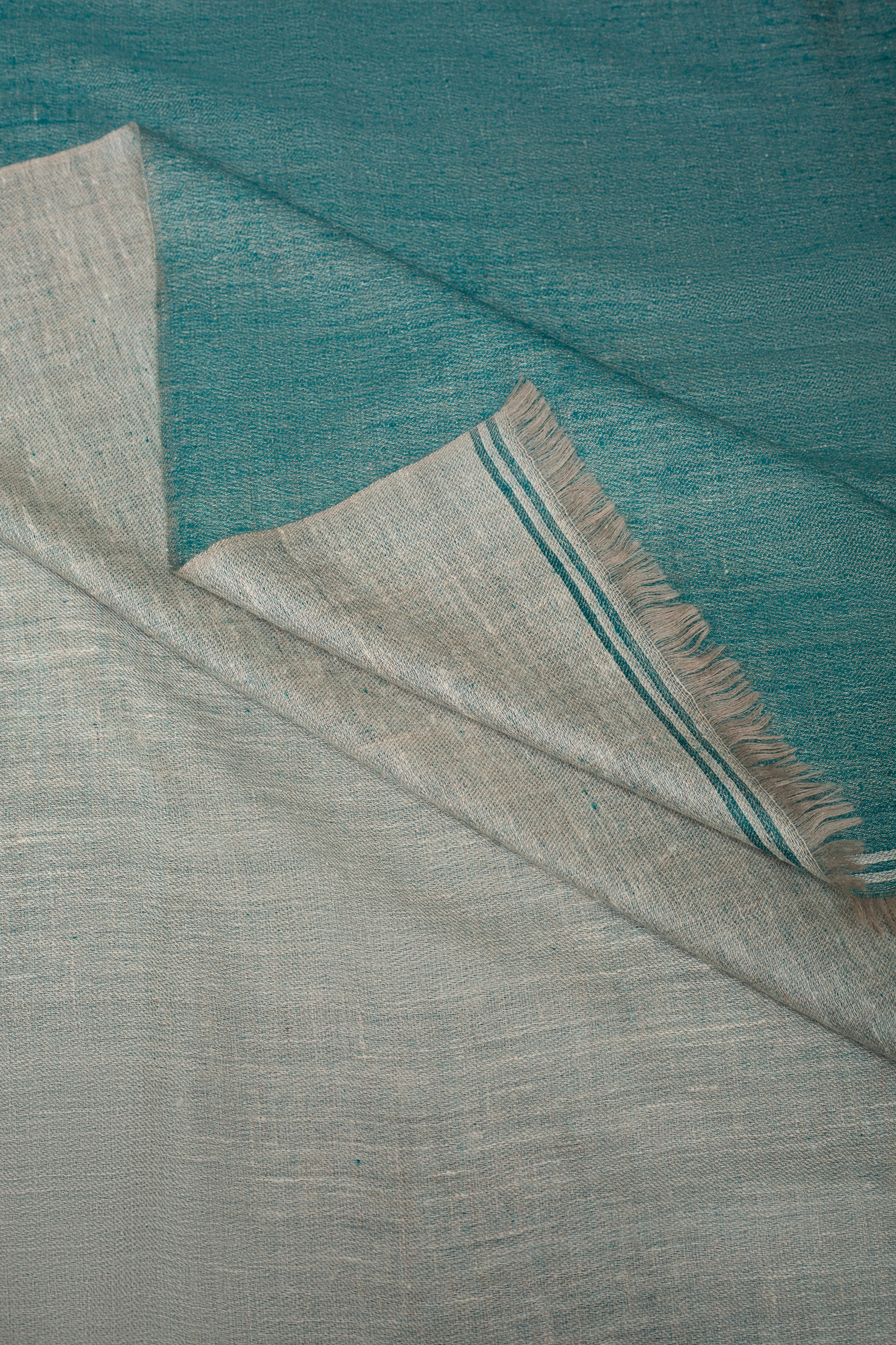 Armaan Reversible Cashmere Shawl