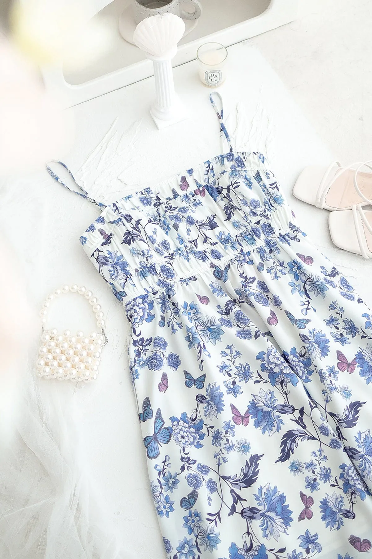 BLOOMING GARDEN FLORAL DRESS IN BLUE