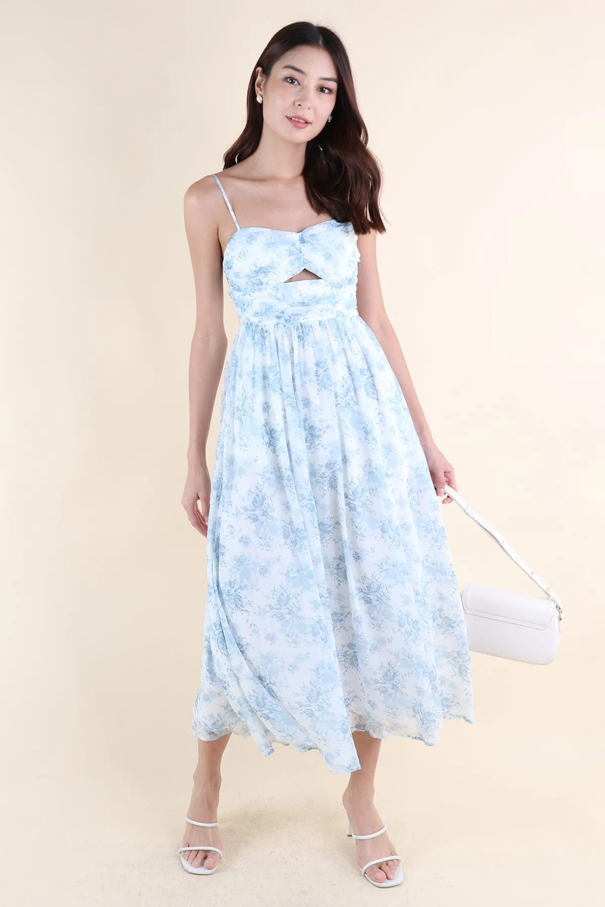 CECILY FLORAL MAXI IN SNOW BLUE