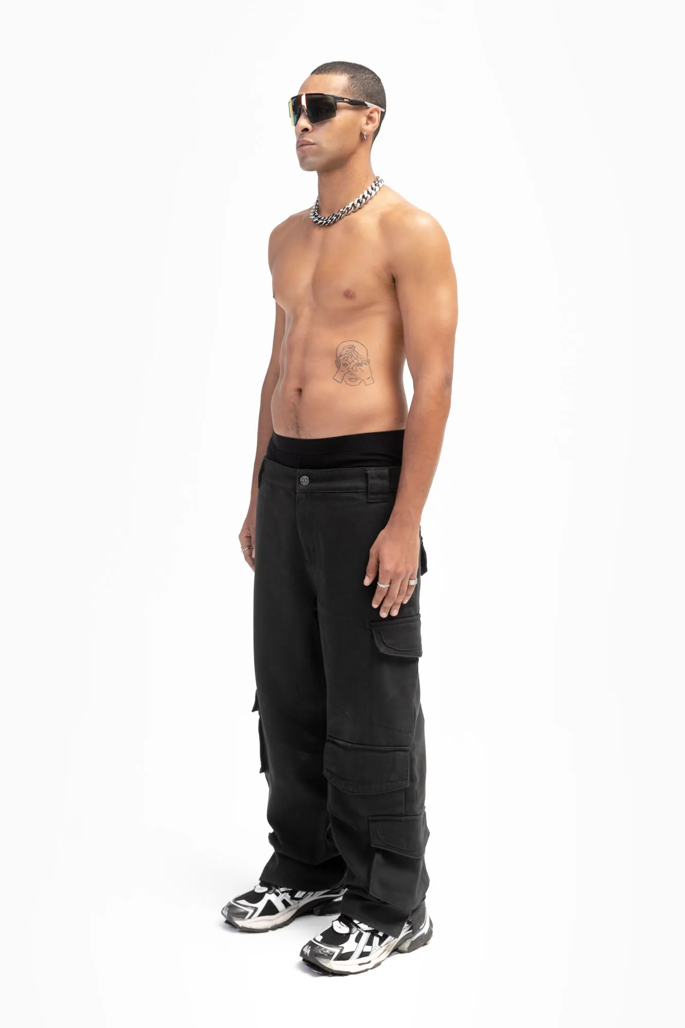 FIVE POCKET BLACK CARGO PANTS