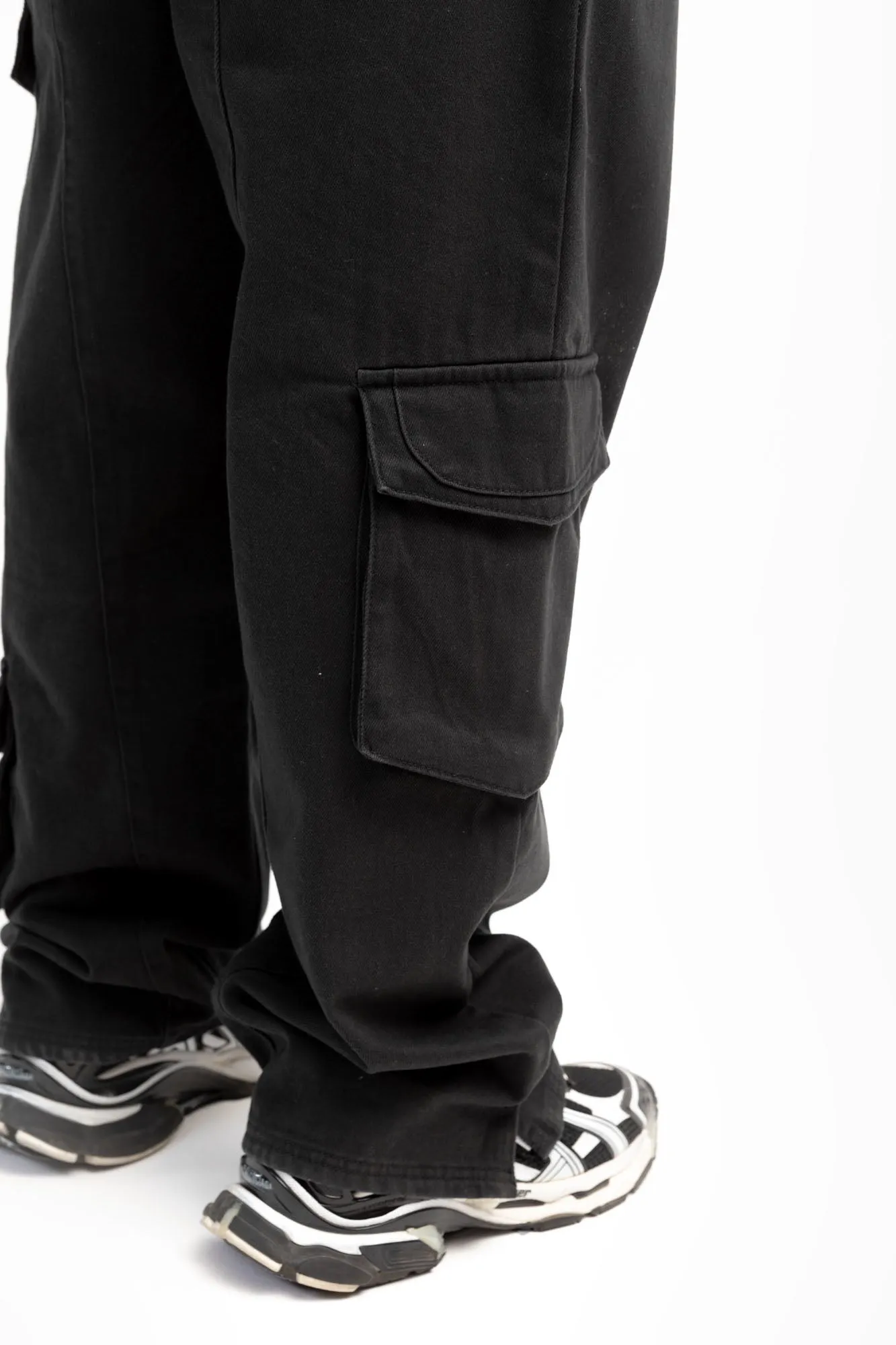 FIVE POCKET BLACK CARGO PANTS