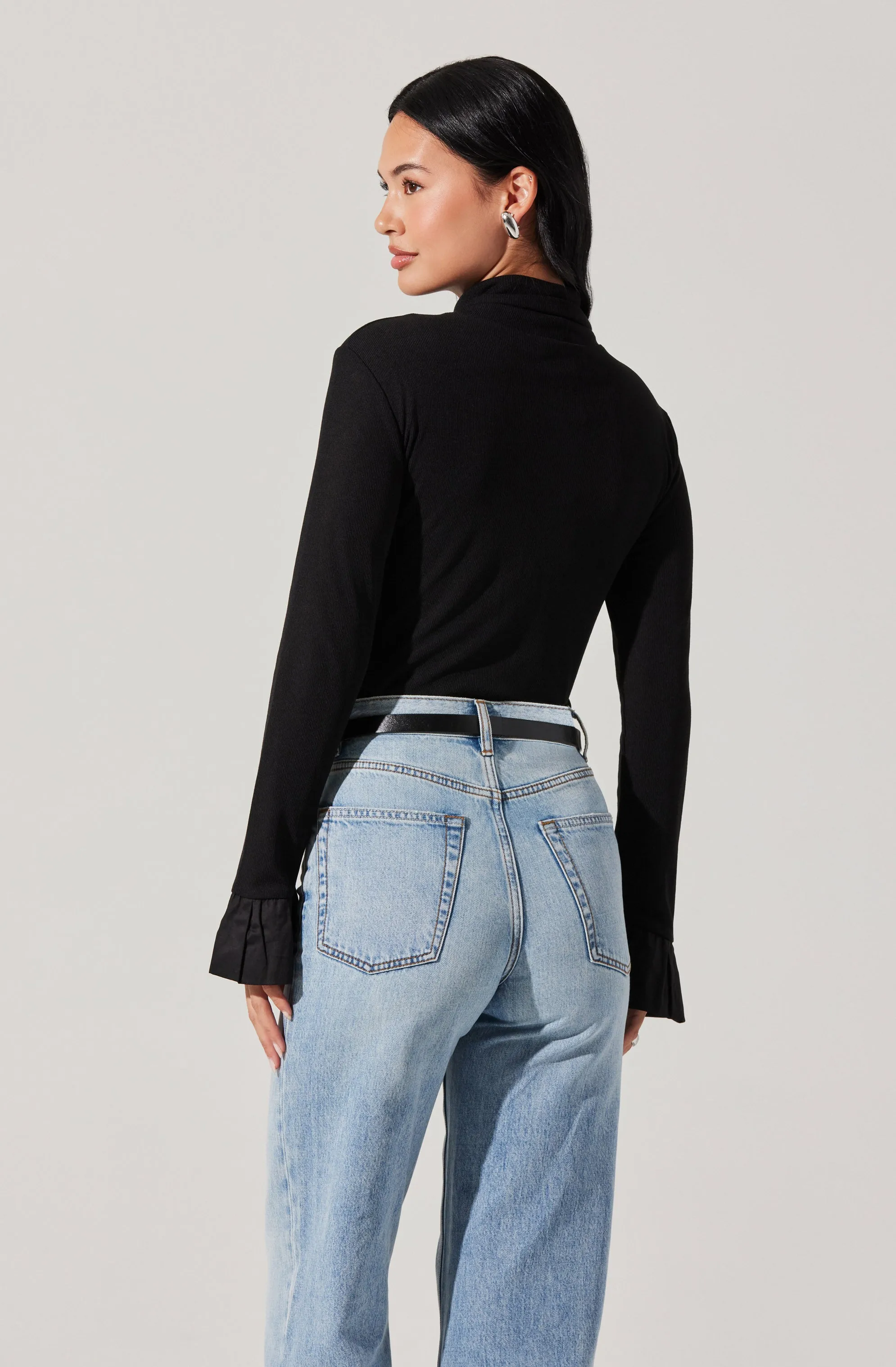 Flare Sleeve Ribbed Turtleneck