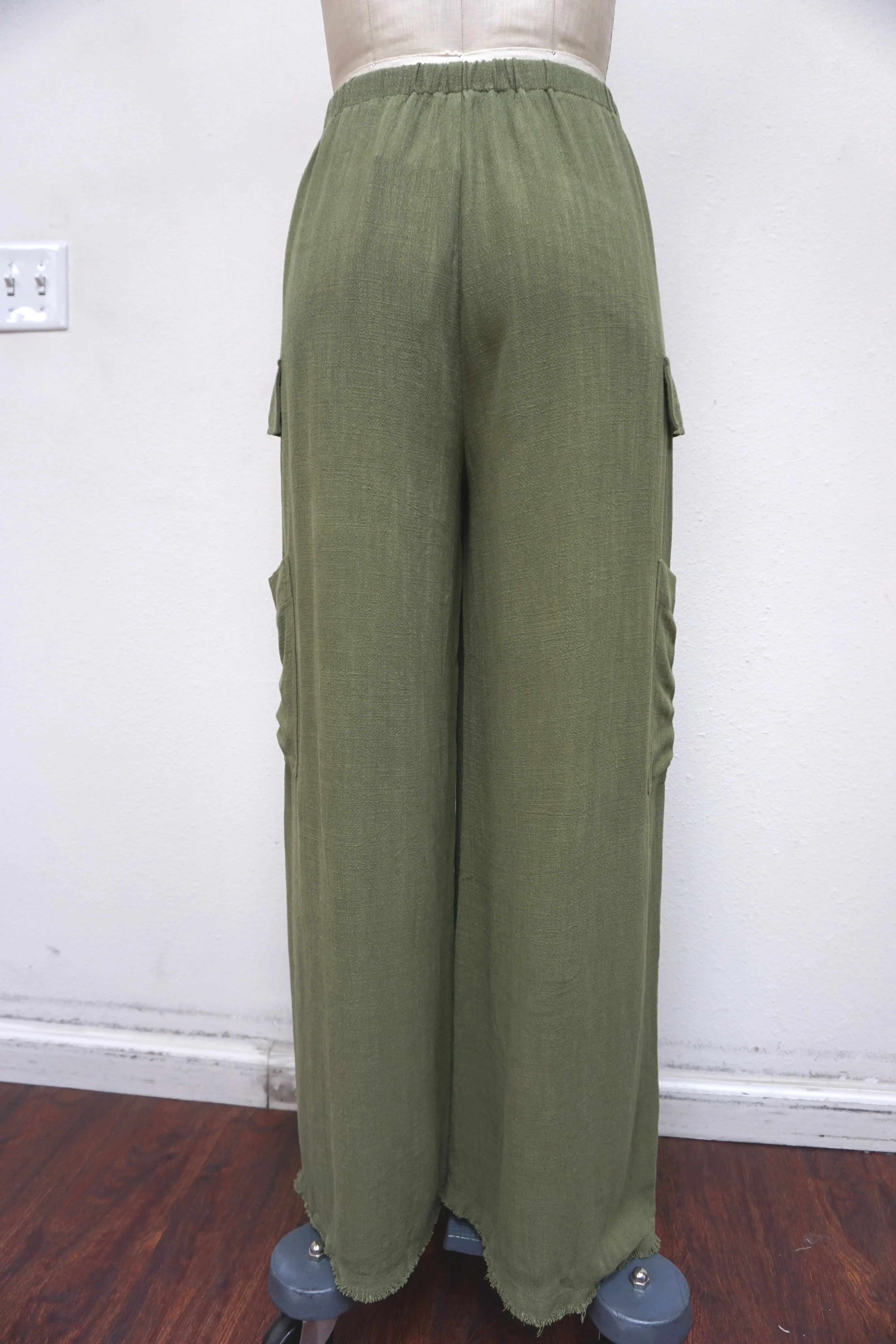 Hem & Thread Drawstring Détail Cargo Pockets At Side Hem Linen Pants - Olive or Black