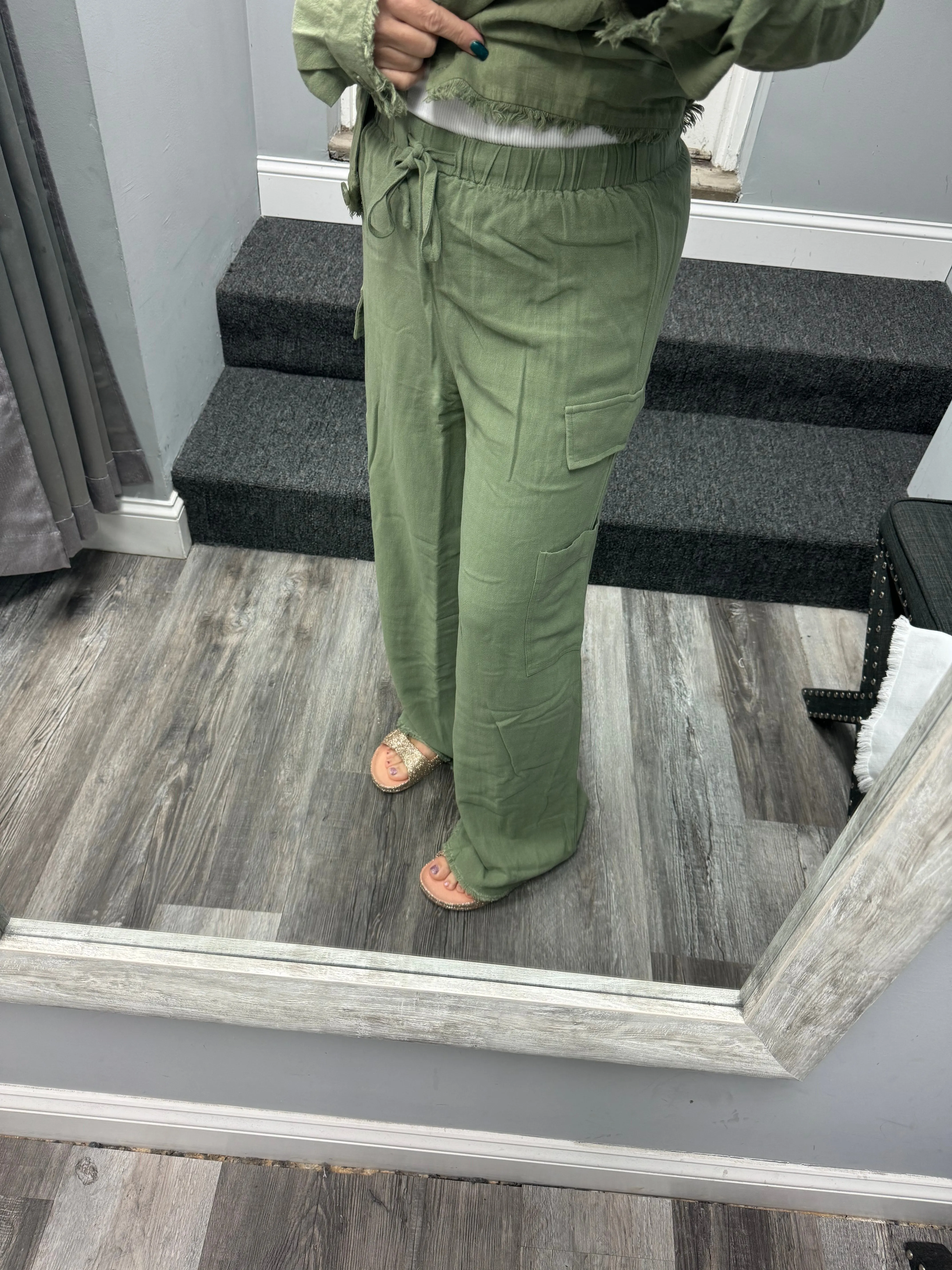 Hem & Thread Drawstring Détail Cargo Pockets At Side Hem Linen Pants - Olive or Black