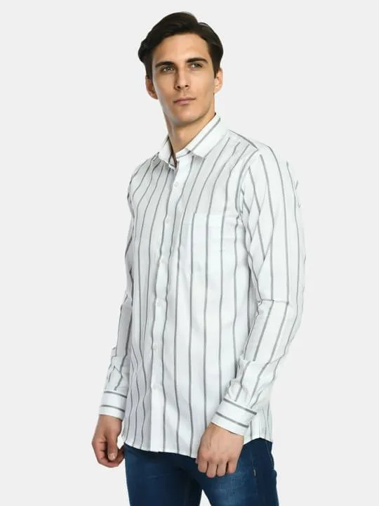 Men's White Stripes Cotton Spread Collar Shirt