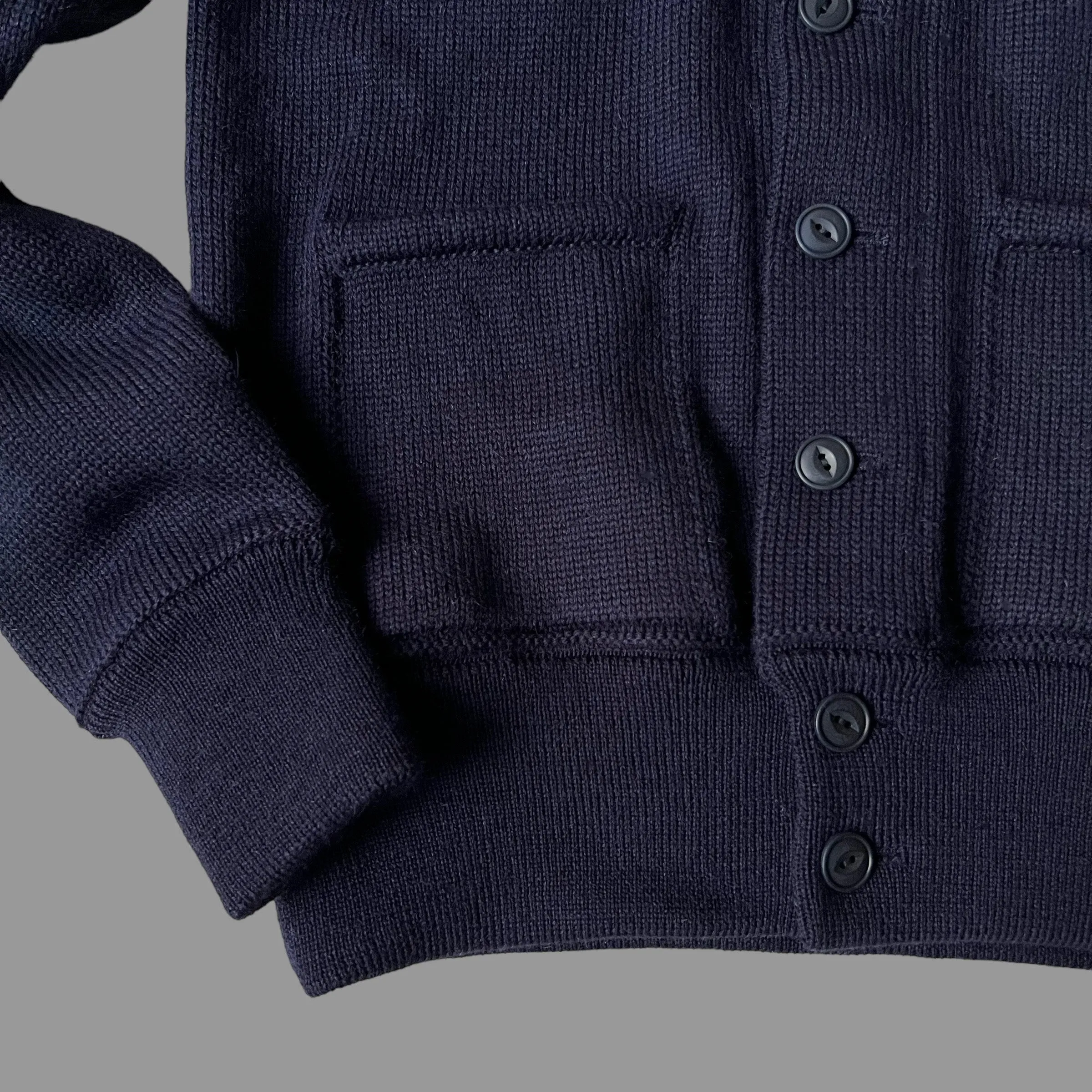 THE VOYAGER CARDIGAN - NAVY BLUE