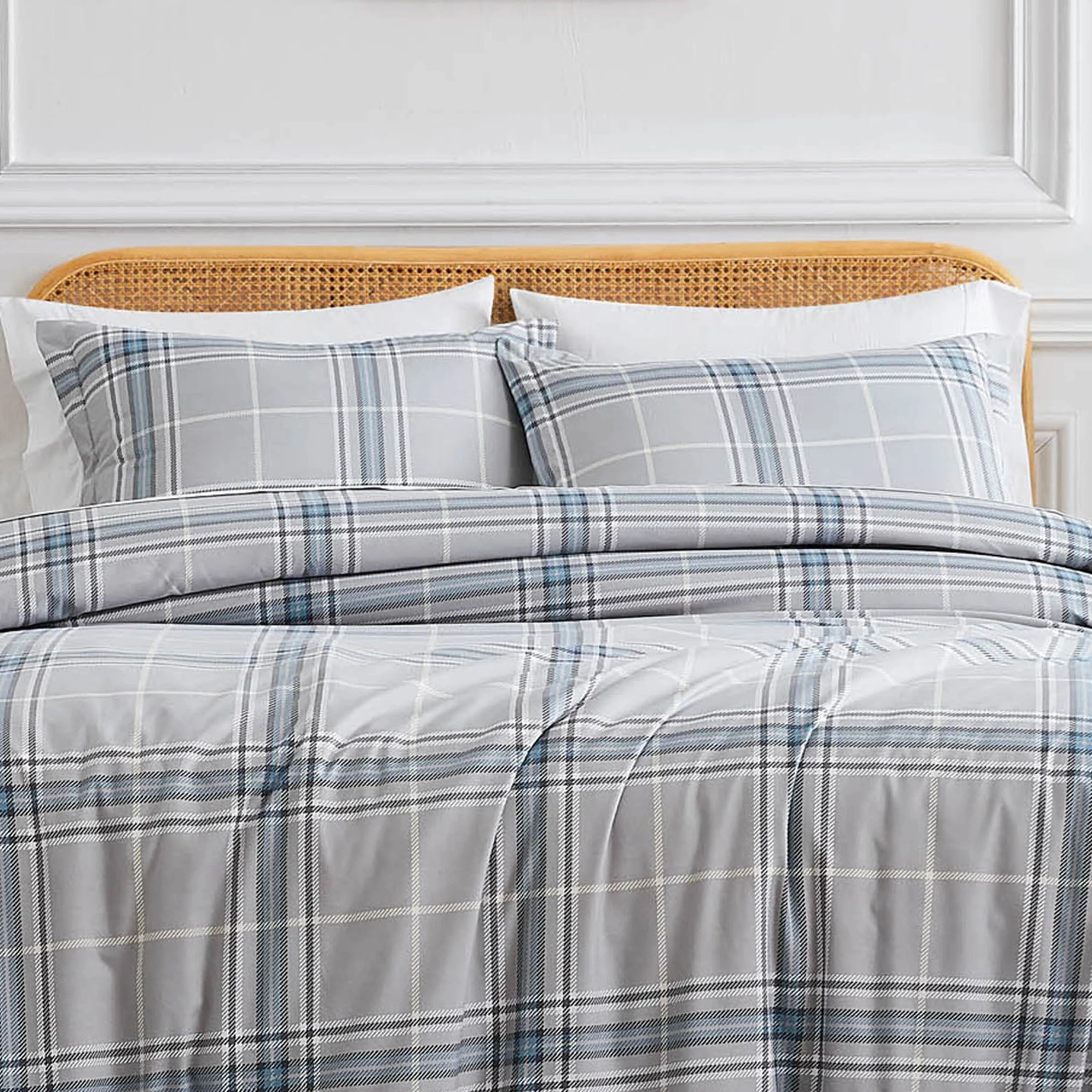 Vilano Plaid Duvet Cover Set