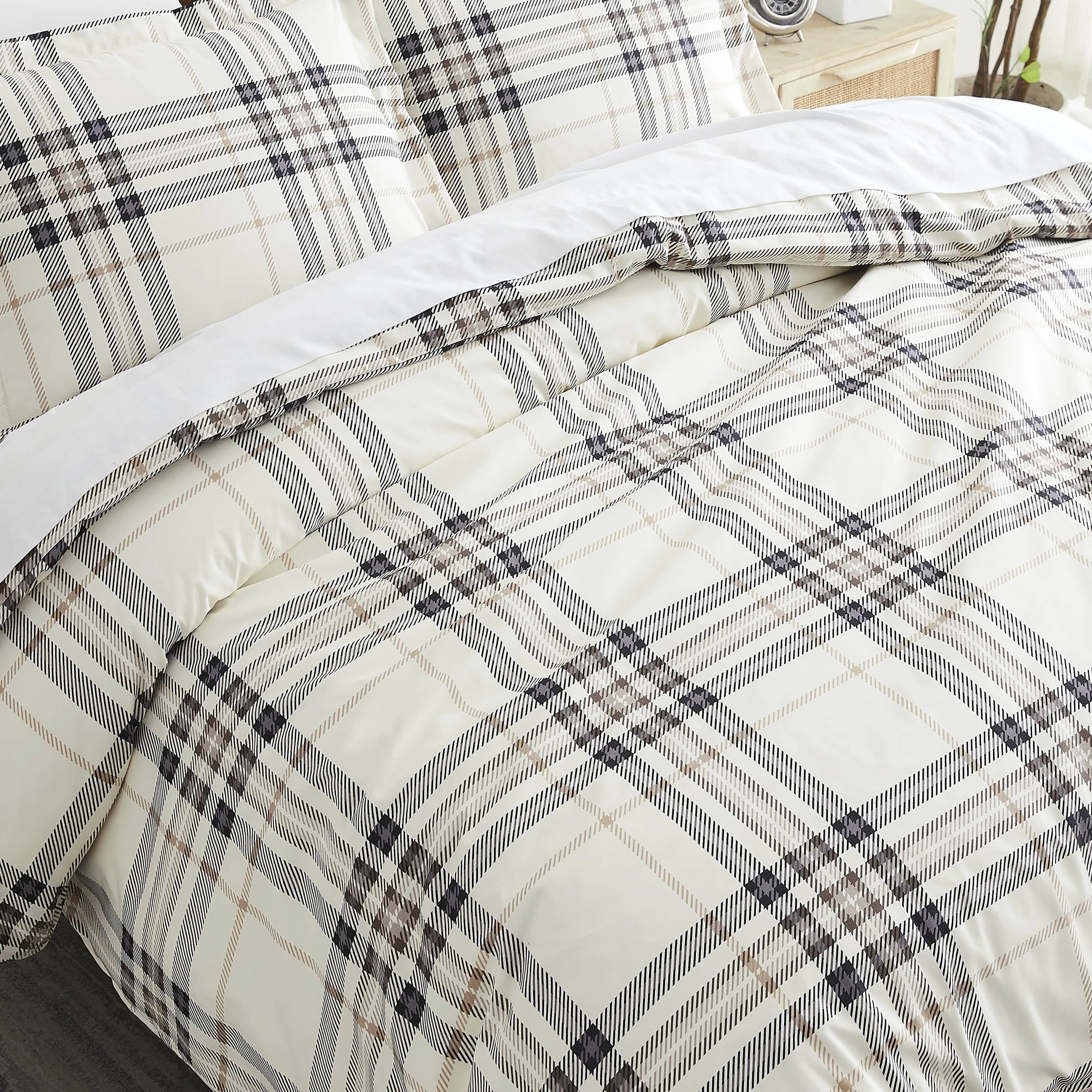 Vilano Plaid Duvet Cover Set